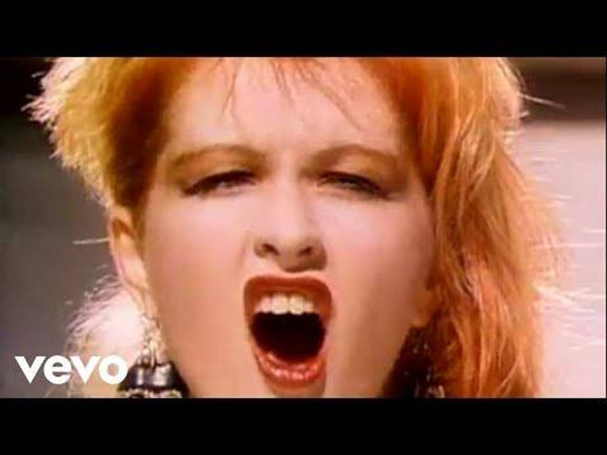 Fashion Cyndi Lauper - Girls Just Want To Have Fun 