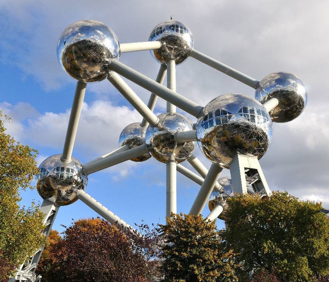 Lugar Atomium