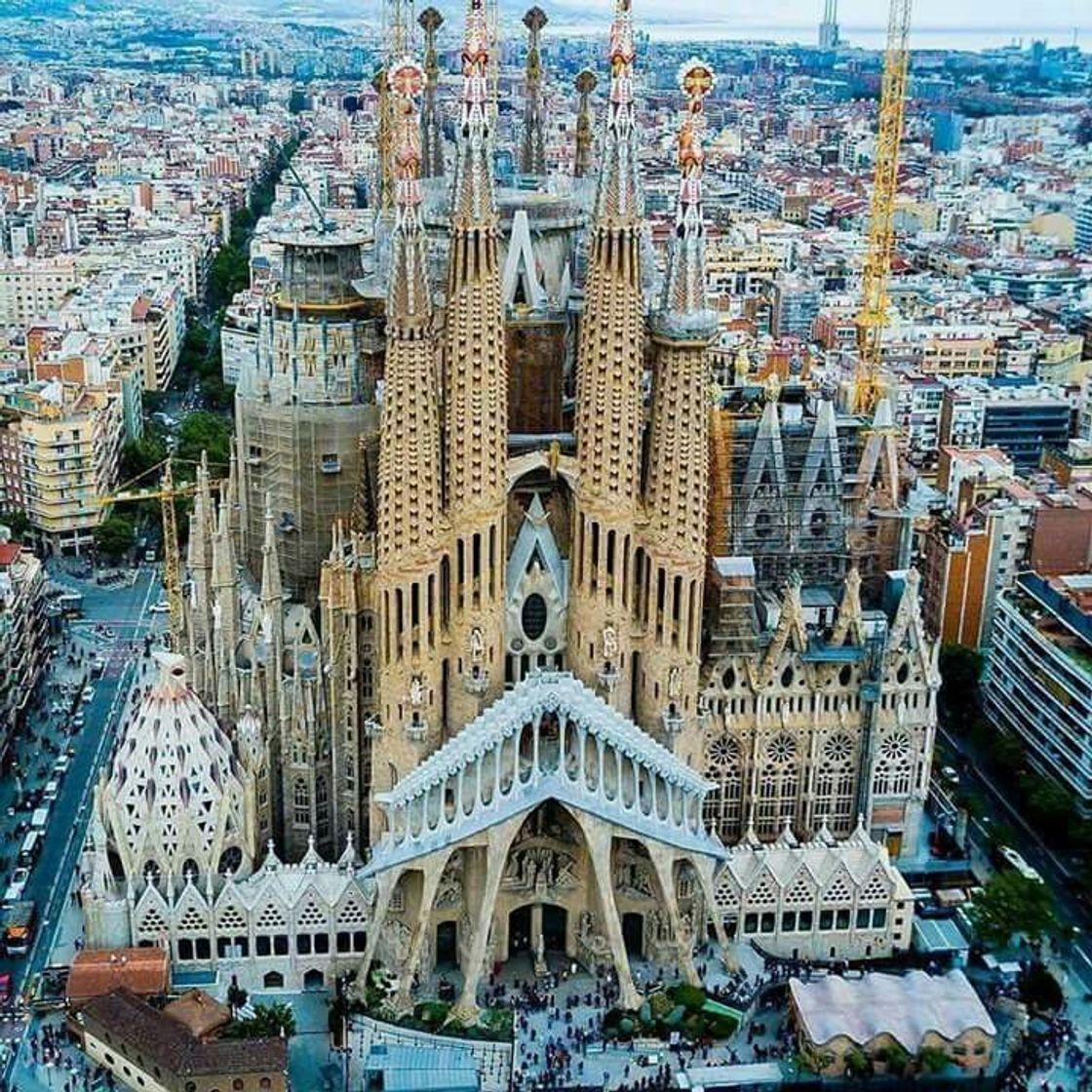 Lugar Sagrada Familia