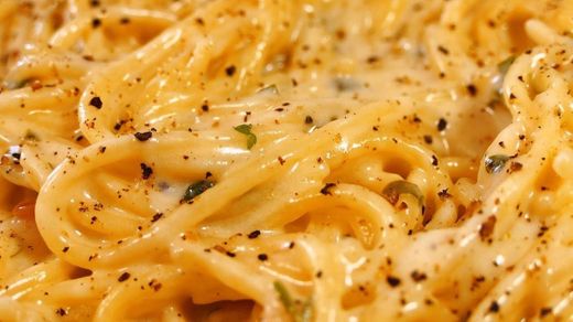 Espaguetis con la salsa más fácil y rica DEL MUNDO!🍝🤤👩‍🍳