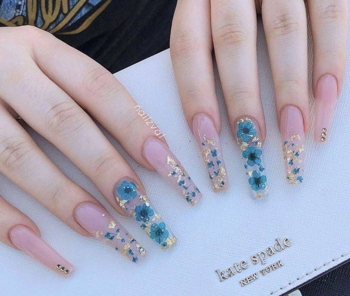 Social Nails