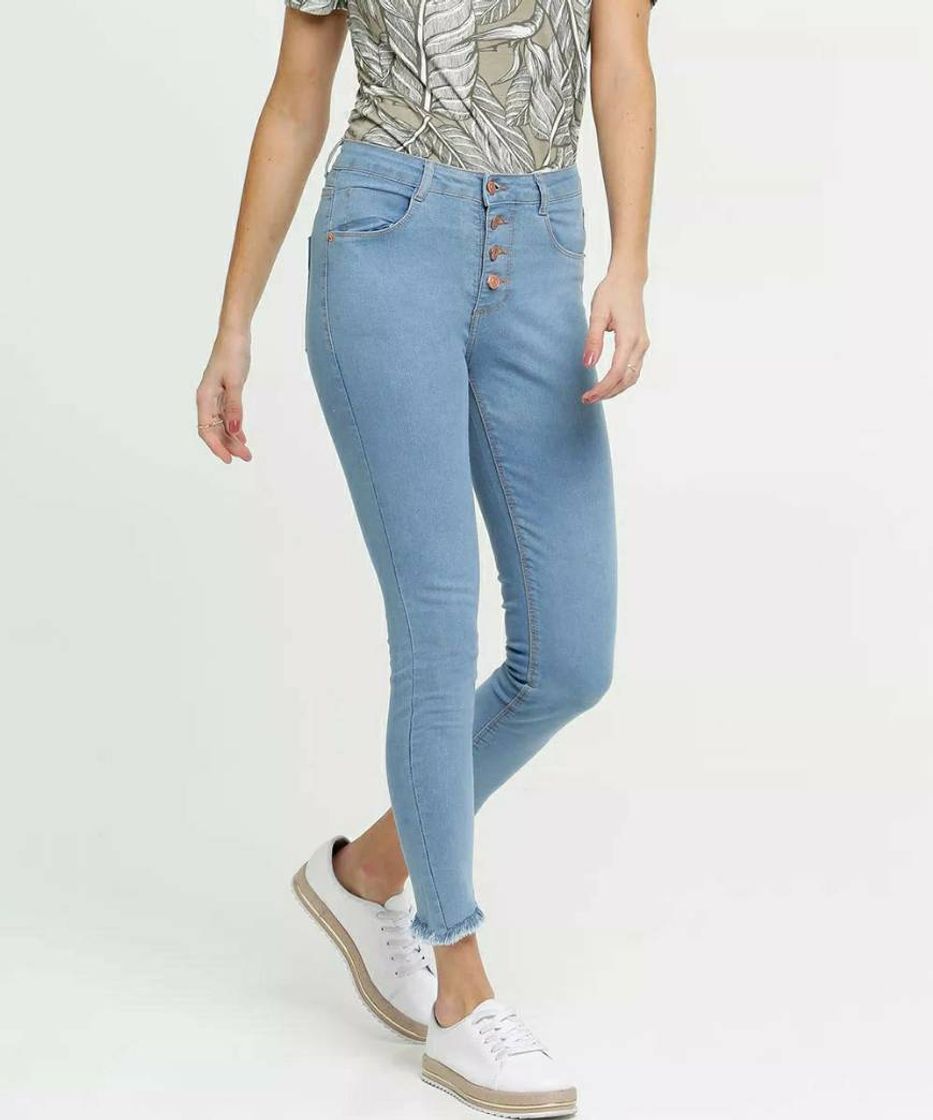 Moda jeans com 40% de desconto