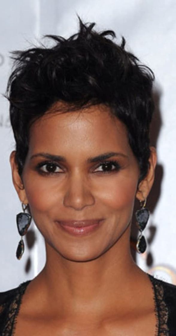 Social Halle Berry