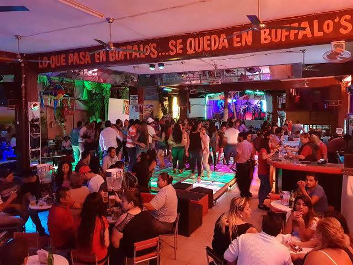 Restaurant Bufalos Wings & Beer