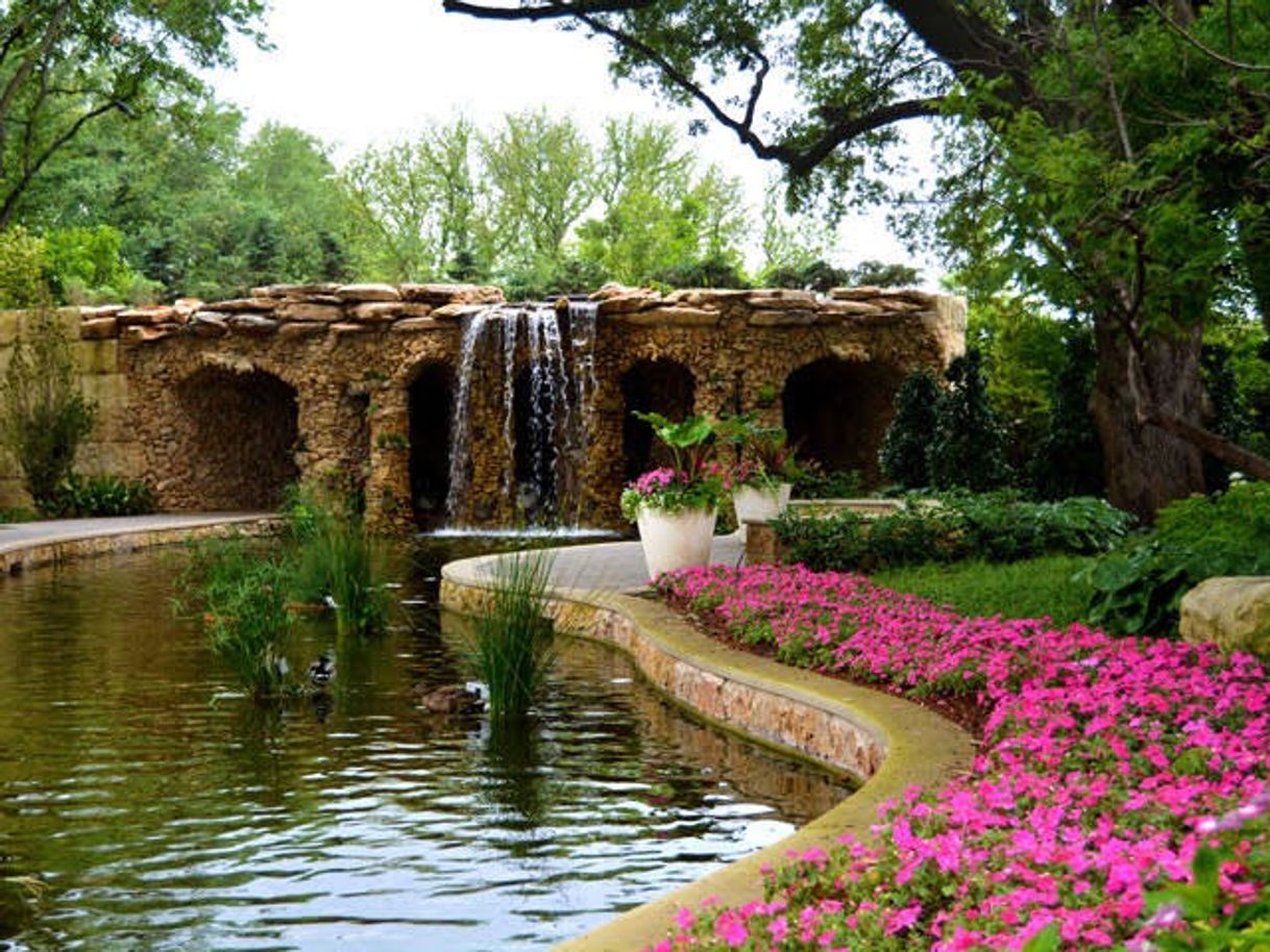 Lugar The Dallas Arboretum and Botanical Garden