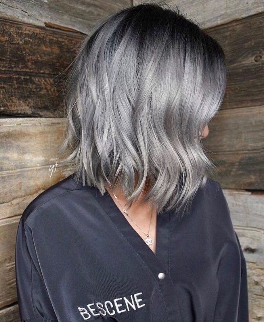 Moda Cabelo curto e platinado 