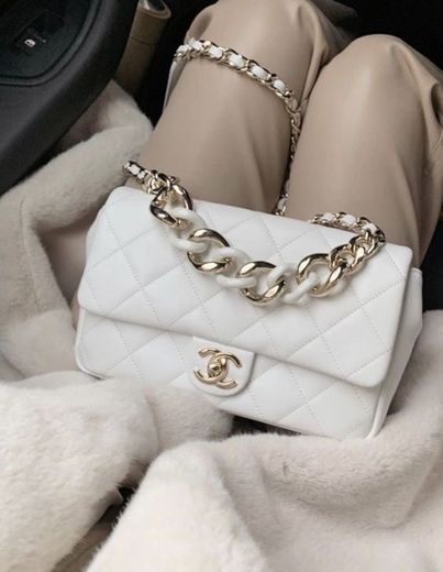 Bolsa Chanel branca 🤍📃