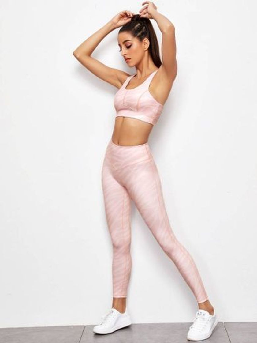 Social Sujetador deportivo en contraste con leggings