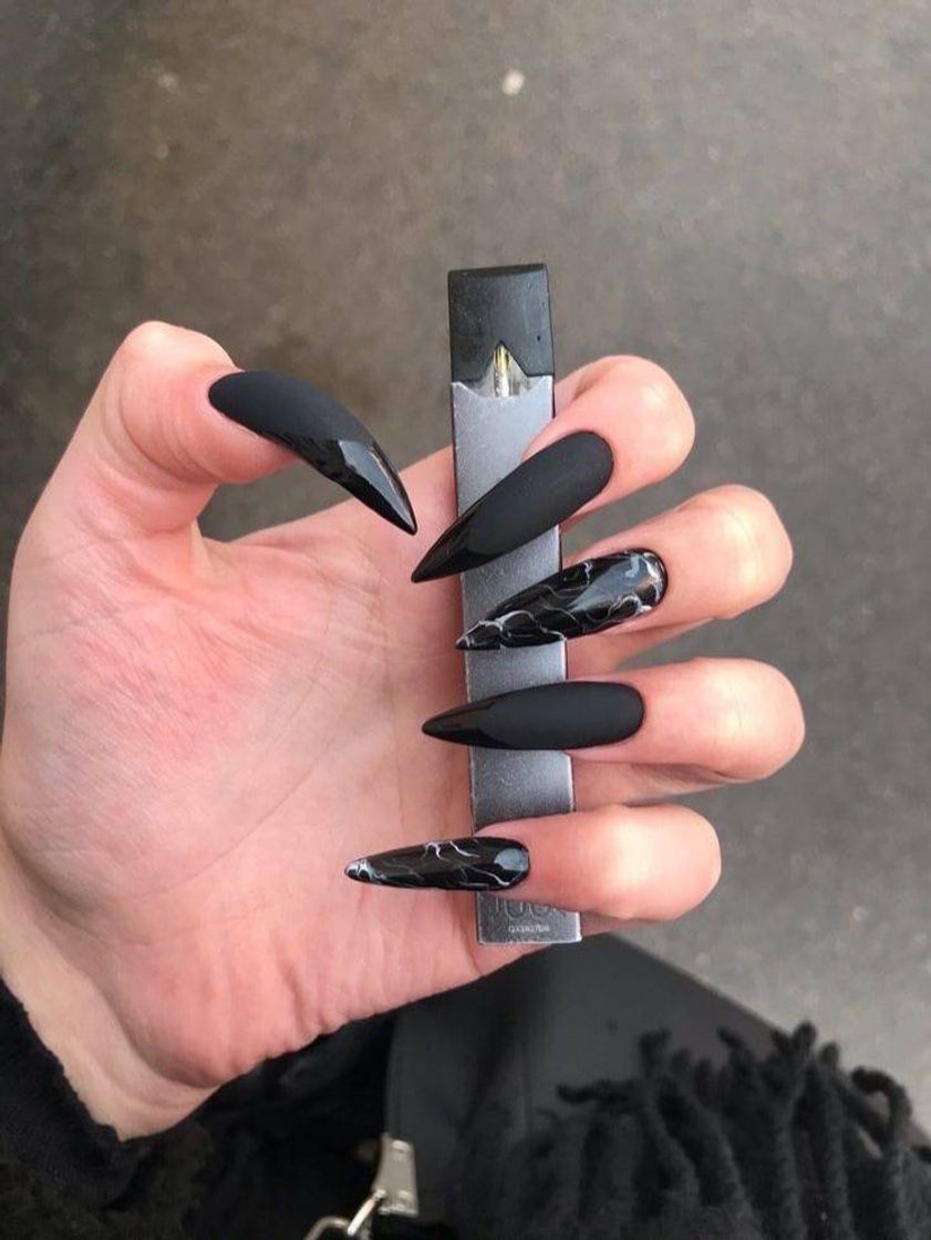 Fashion Black Nails