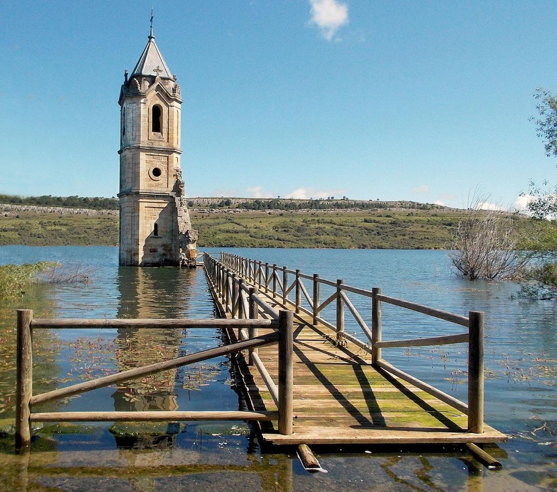 Place Embalse del Ebro