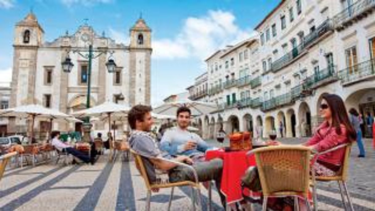 Place Évora