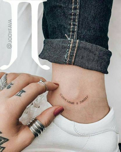 Tatuagem feminina...😗