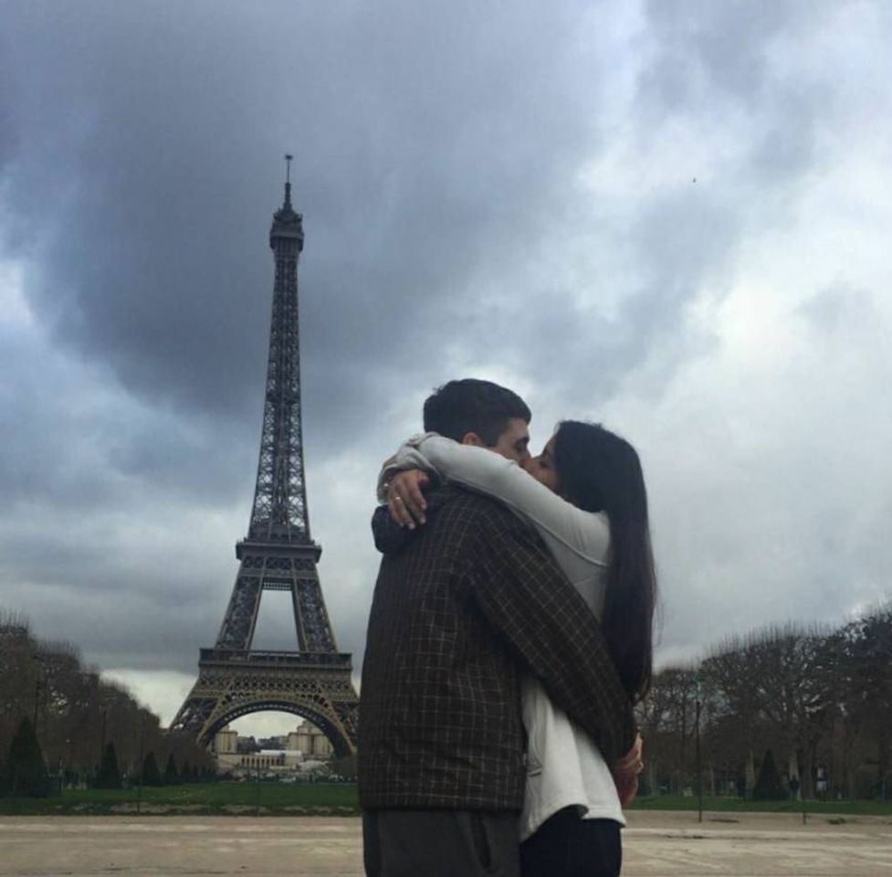 Place Torre Eiffel