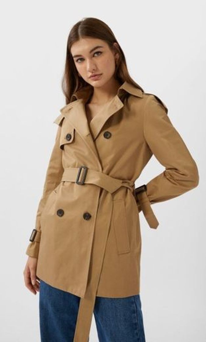 Moda Trench com capuz impermeável | Stradivarius