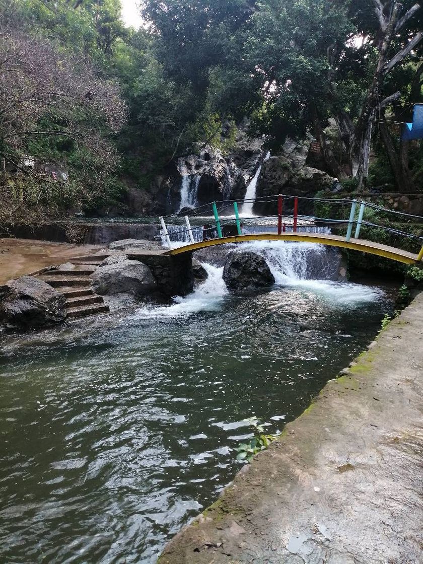 Restaurantes Balneario El Salto