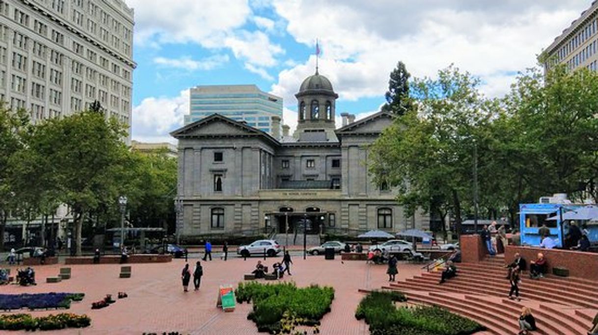 Places Pioneer Courthouse Square