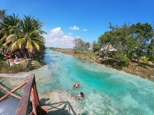 Los Rapidos laguna de Bacalar