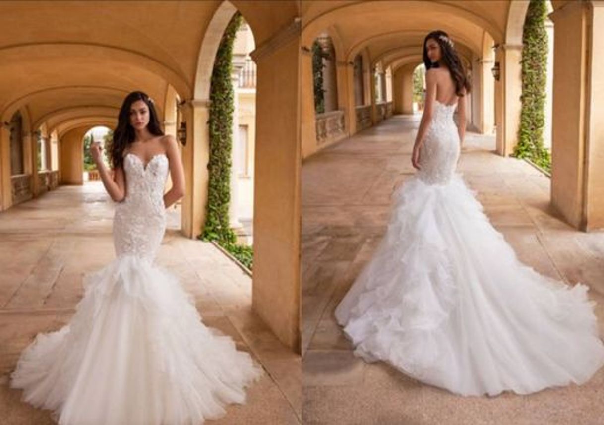 Moda Pronovias reinterpreta sus vestidos de novia más icónicos