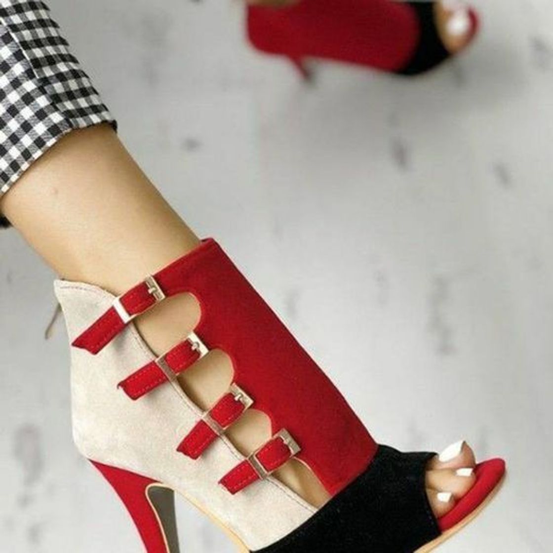 Moda Beautiful shoes 