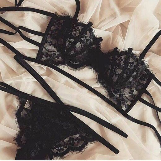 Lingerie preta