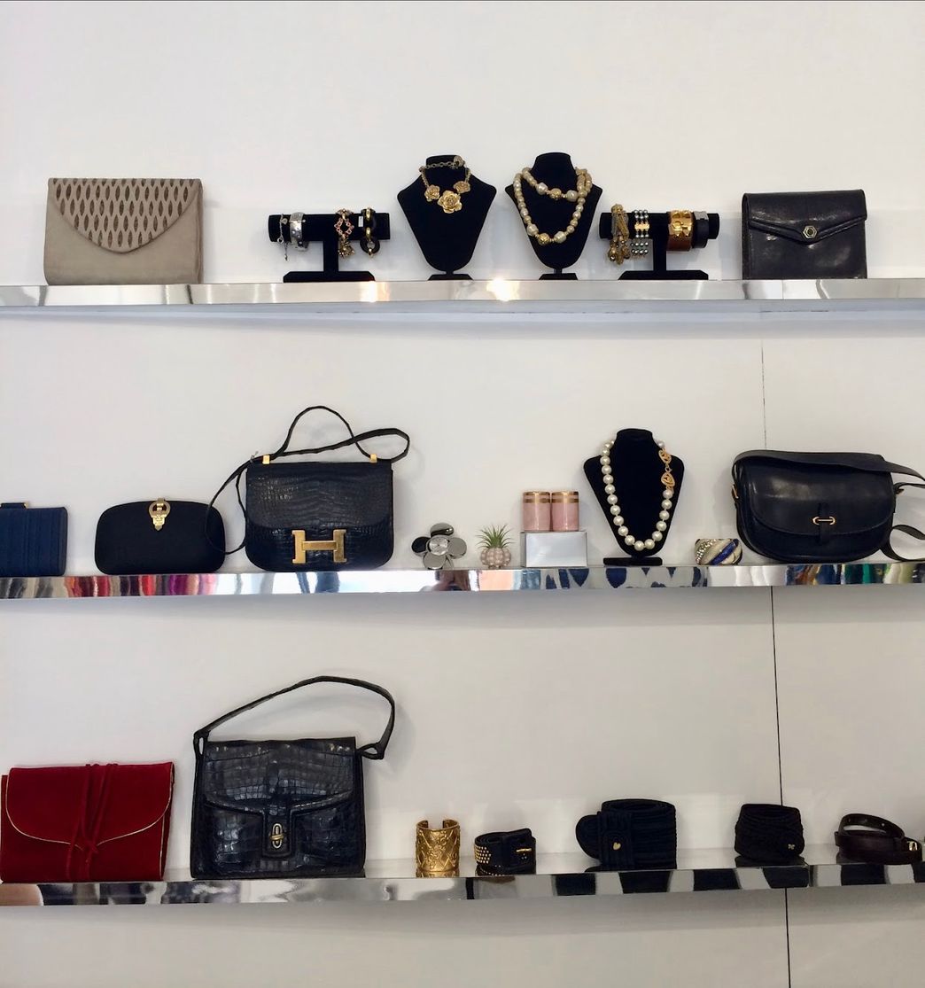 Lugar Dressing Factory