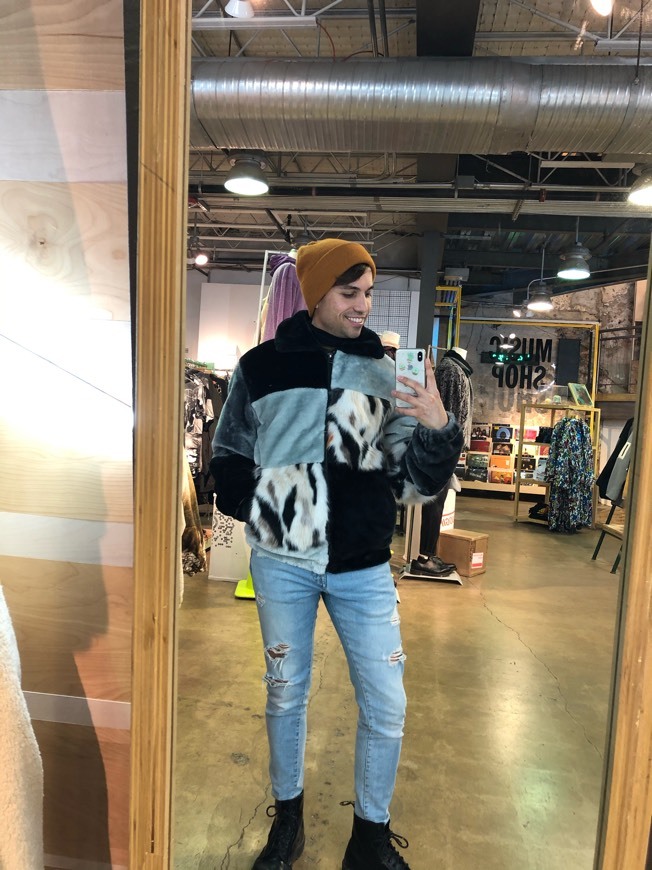 Place Urban Outfitters