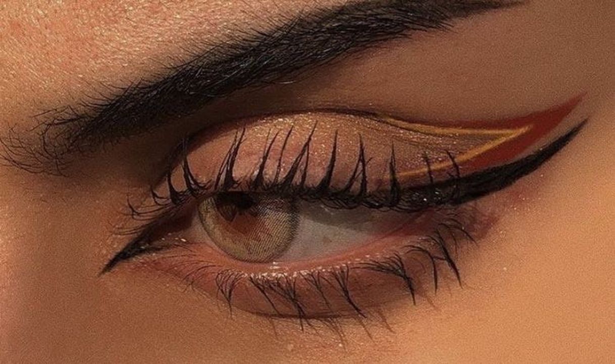 Fashion eyeliner 🖤