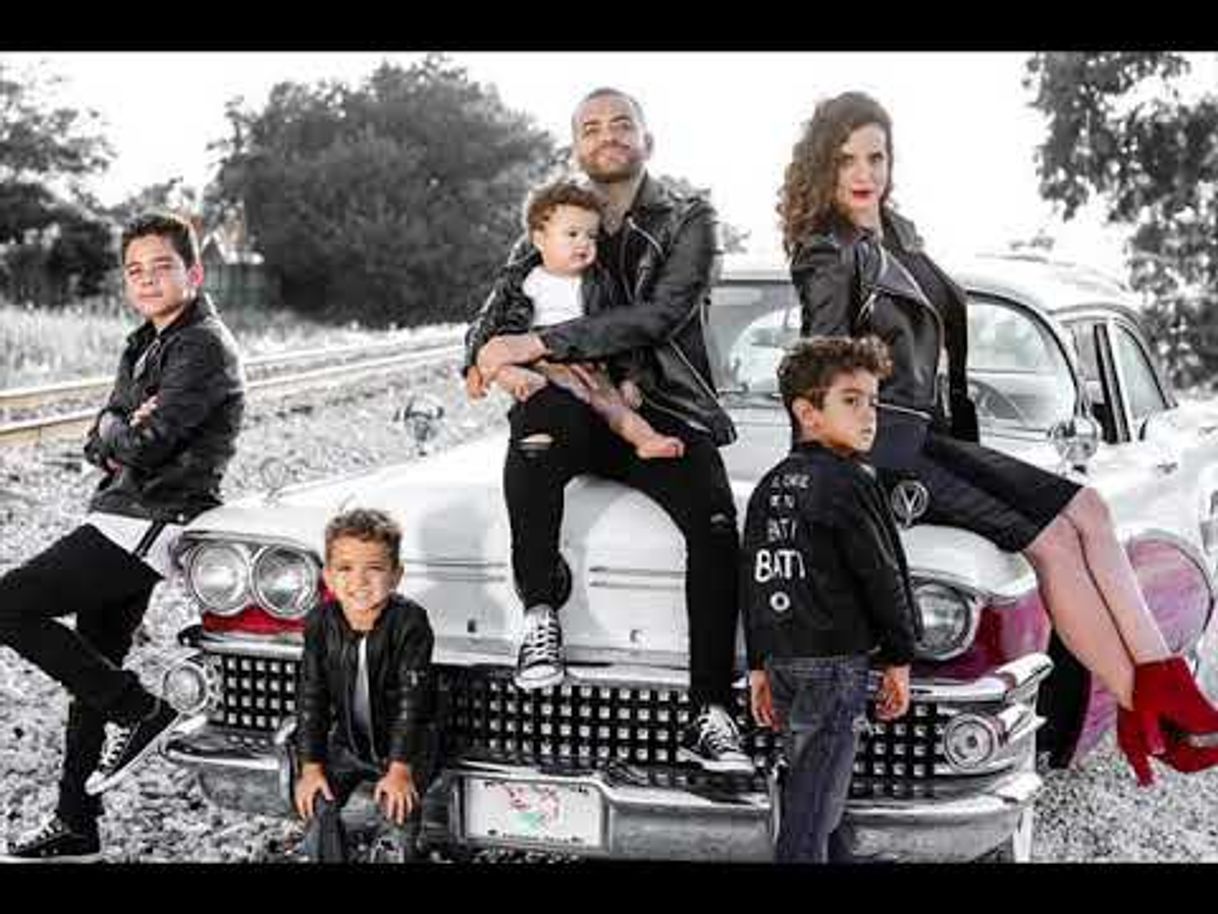 Nacho - Happy Happy ft. Los Mendoza - YouTube