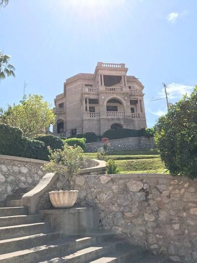La Casa del Cerro