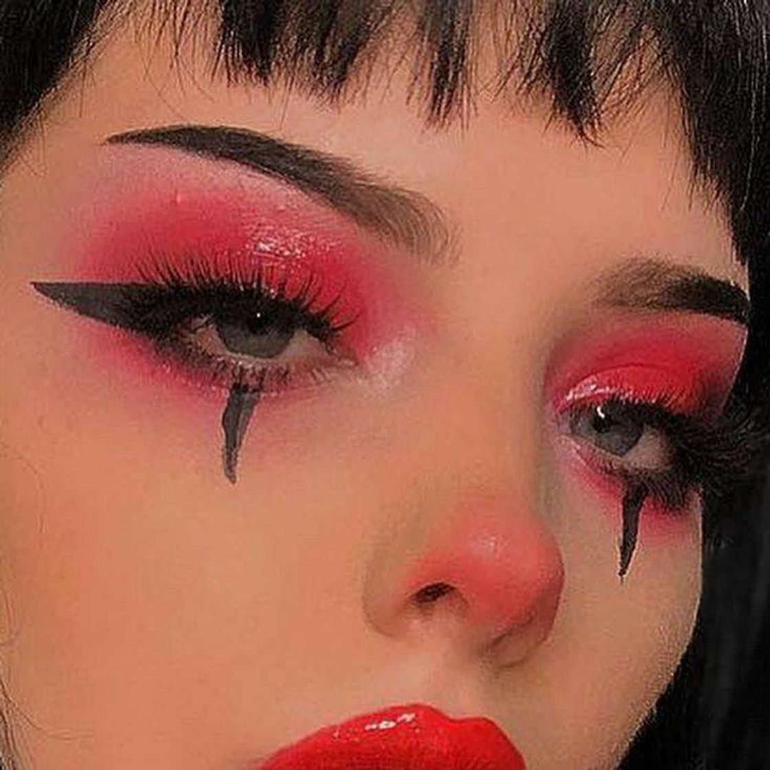 Fashion red makeup♥️