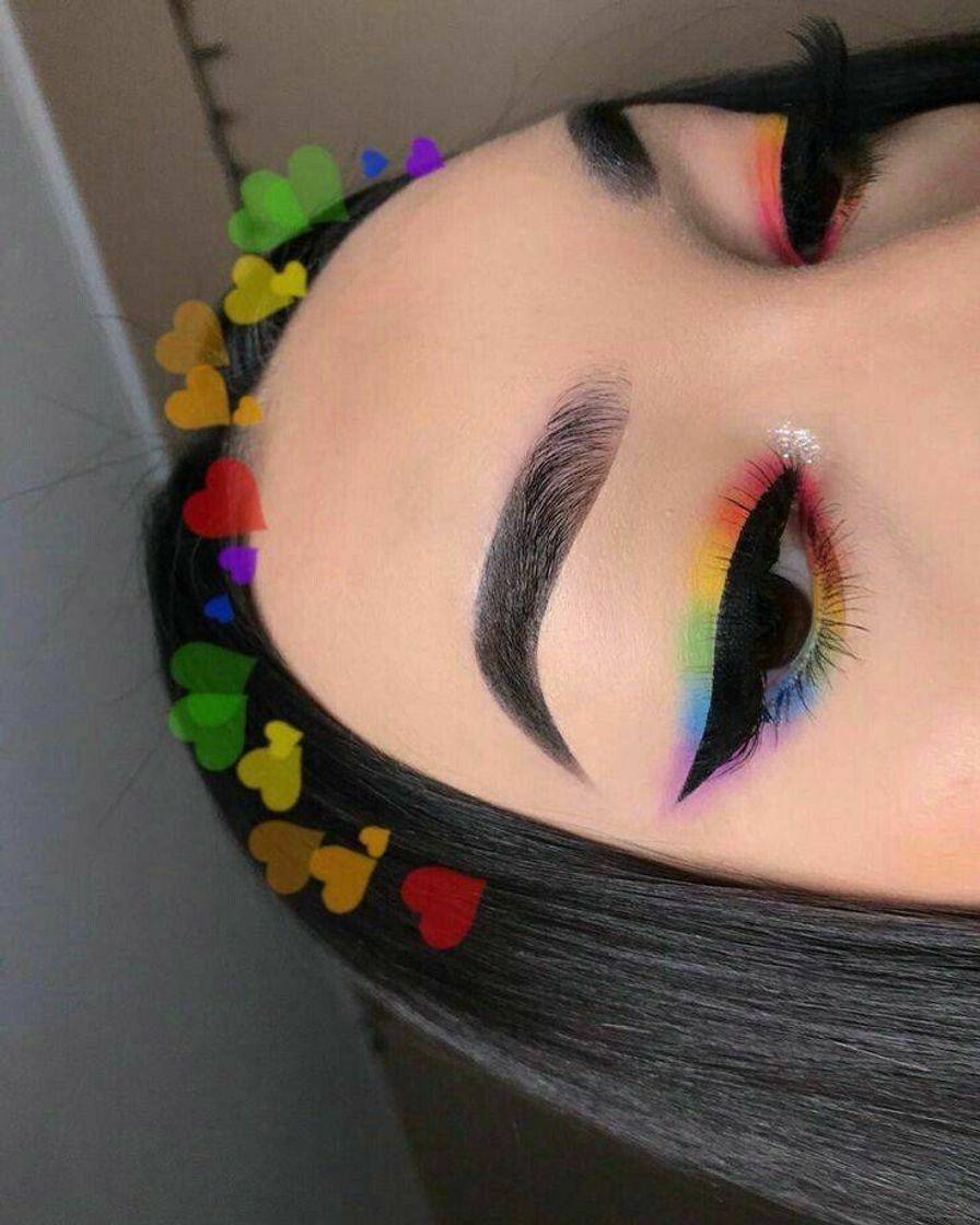 Fashion rainbow makeup🌈