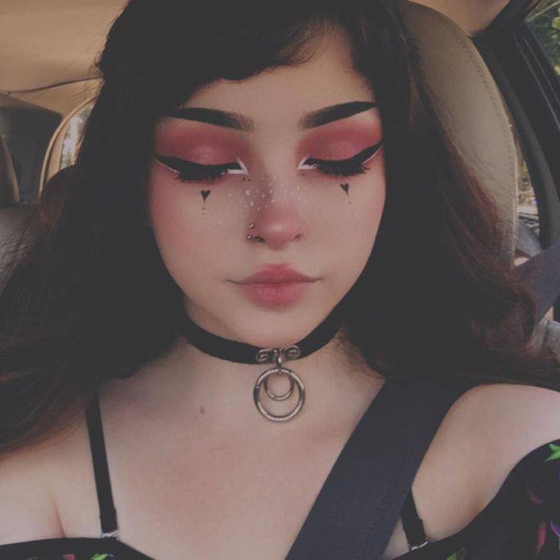 Fashion egirl makeup 