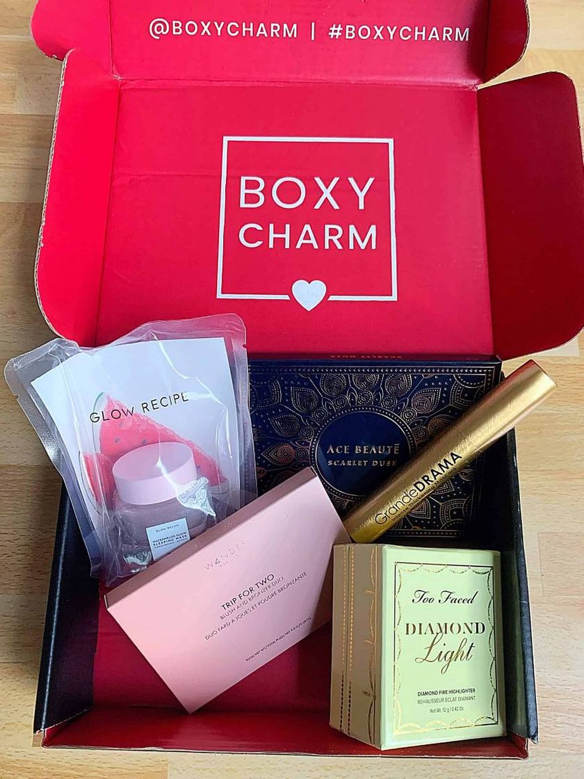Social conoce sobre BOXYCHARM.