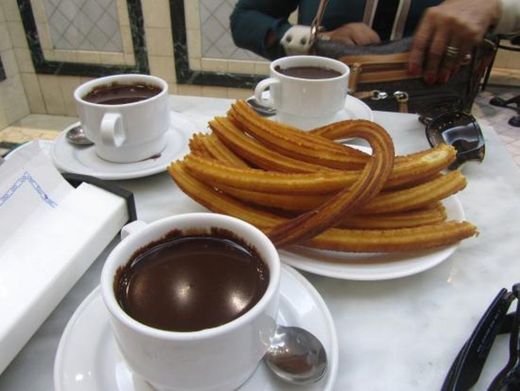 Chocolatería San Ginés