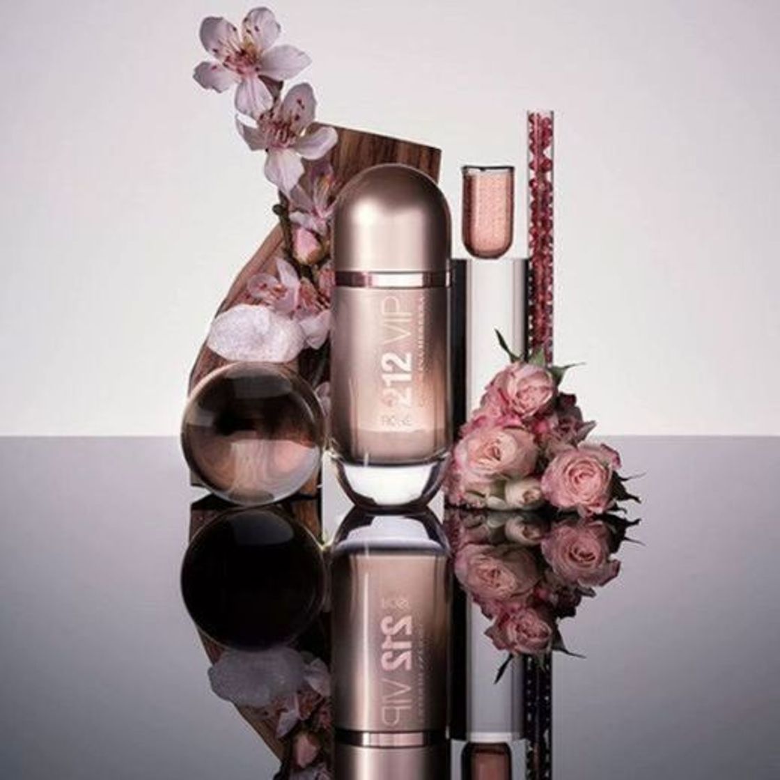 Social Carolina Herrera 212 Sexy Agua de Perfume Vaporizador