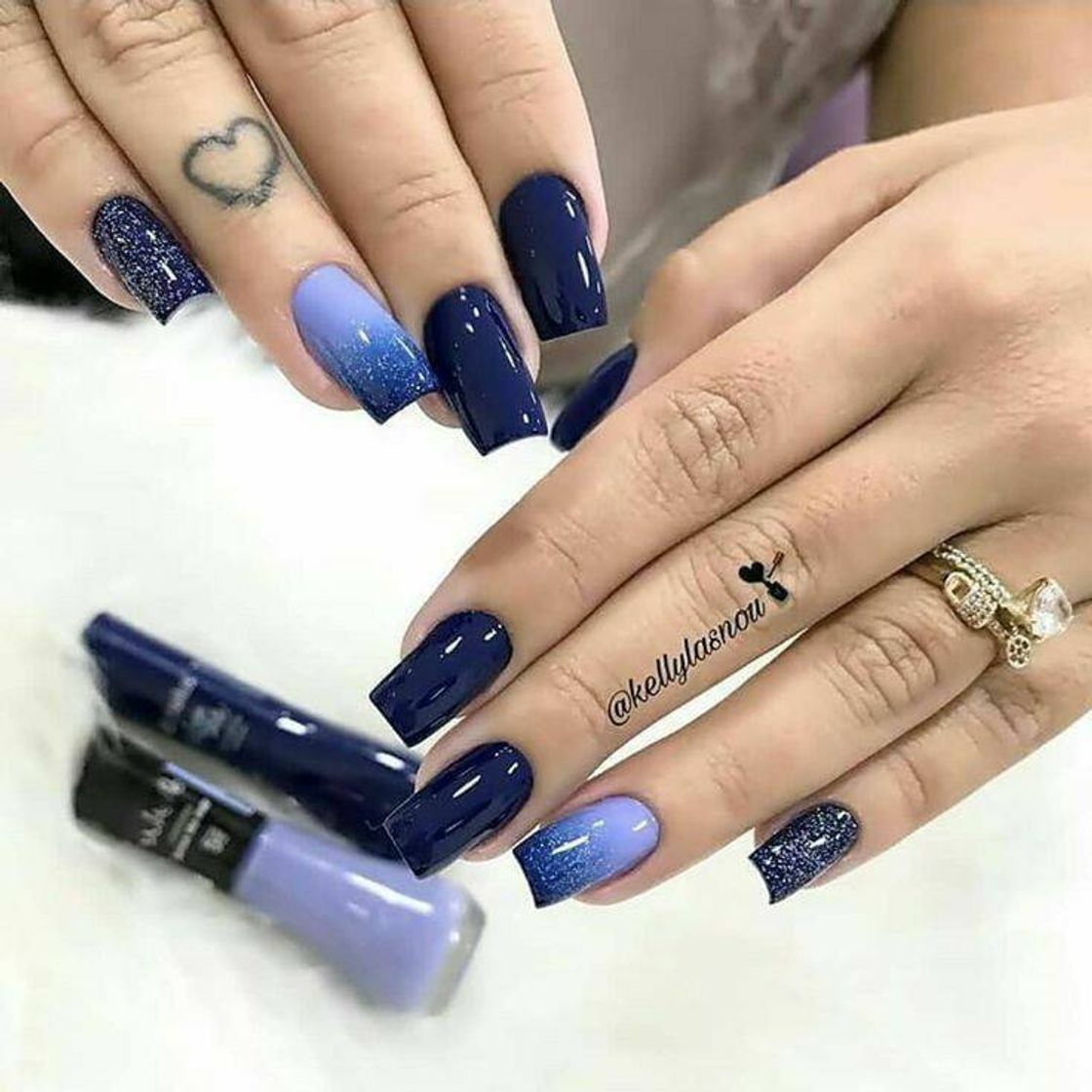 Social Unhas azuis