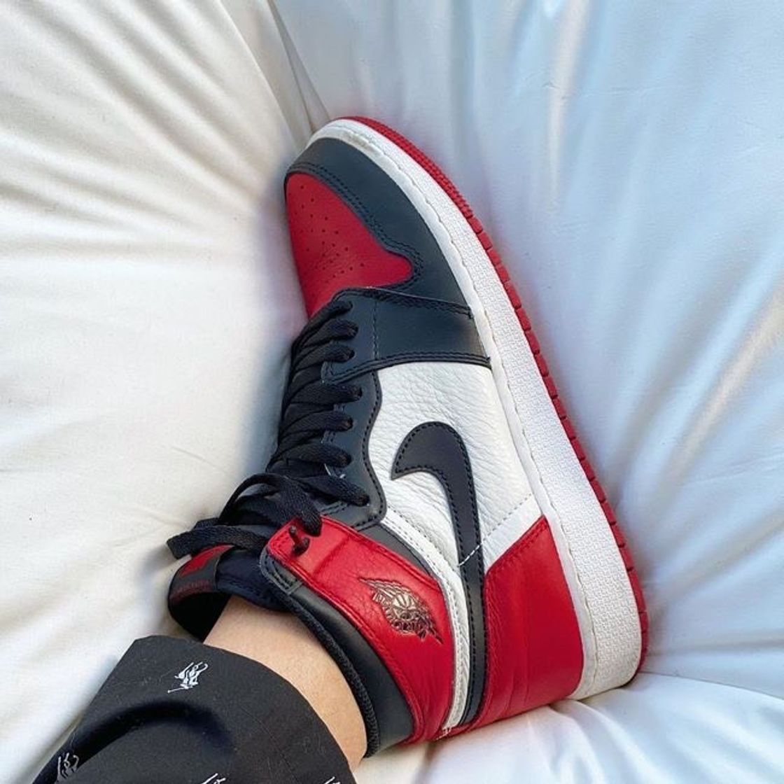 Product Nike Air Jordan 1 Retro High OG 'BRED Toe'