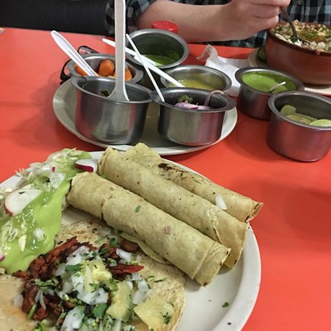 Restaurantes Los Taquitos De Roy