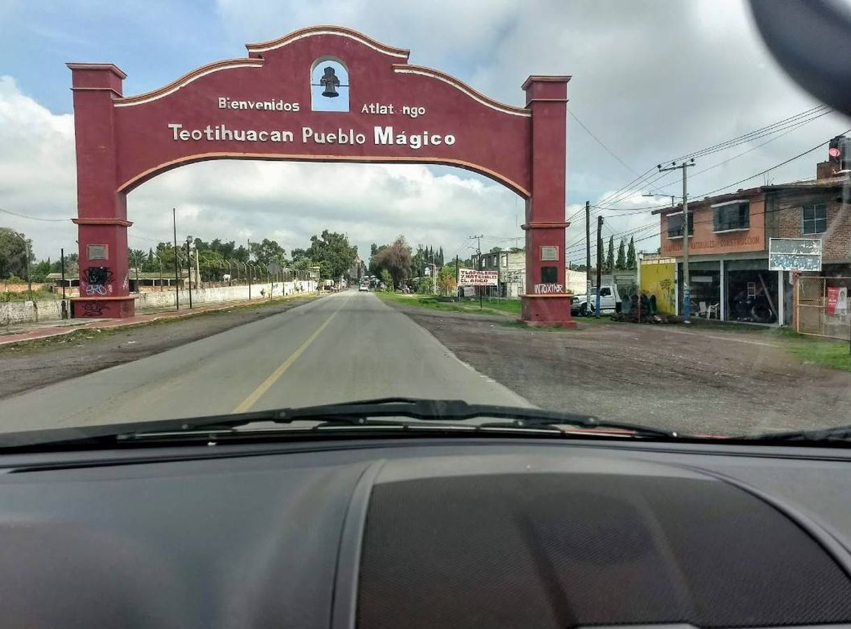 Place Piramides De Teotihuacan