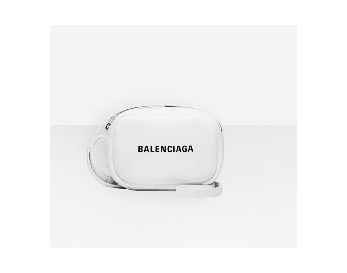 Fashion  This small bag from balenciaga is really cute and I love it