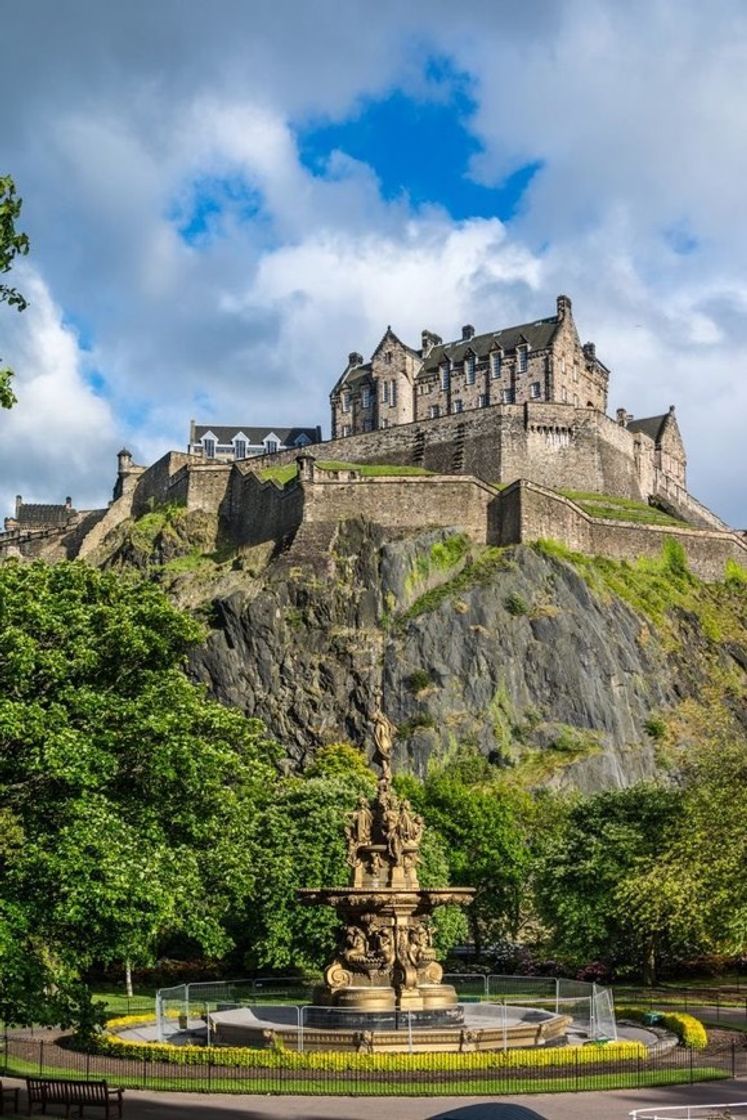 Moda Airbnb Edinburgh - UK