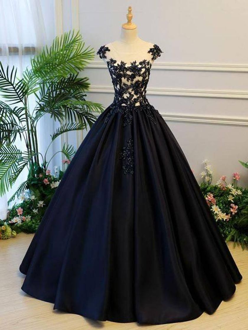 Moda Para as apaixonadas no preto 😍🖤