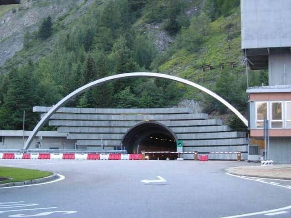 Place Mont-Blanc-Tunnel