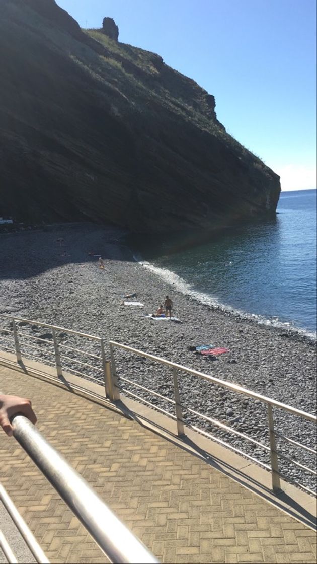 Place Praia do Garajau