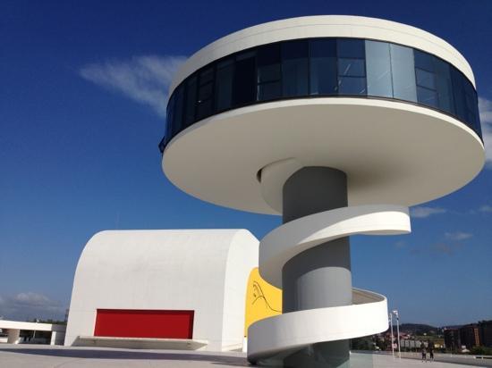 Lugar Centro Niemeyer