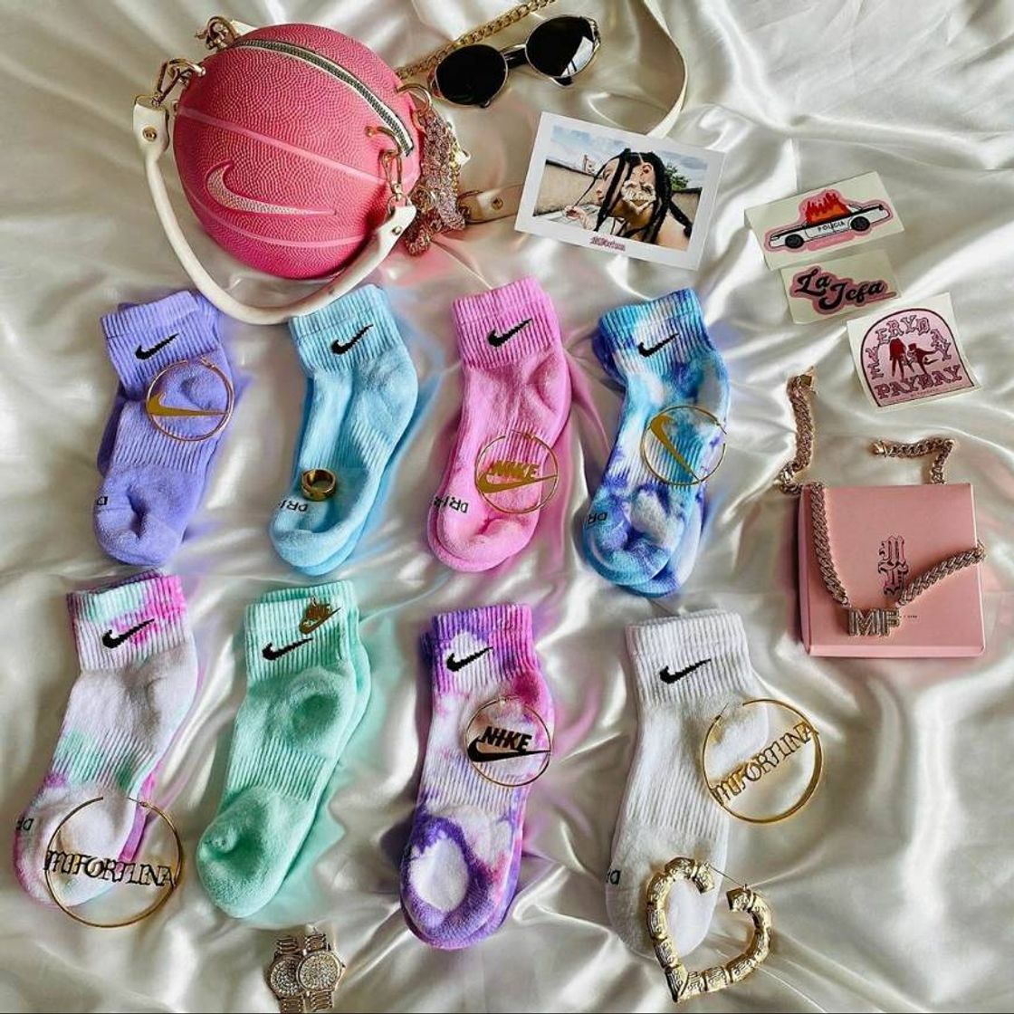 Social Medias nike más accesorios.