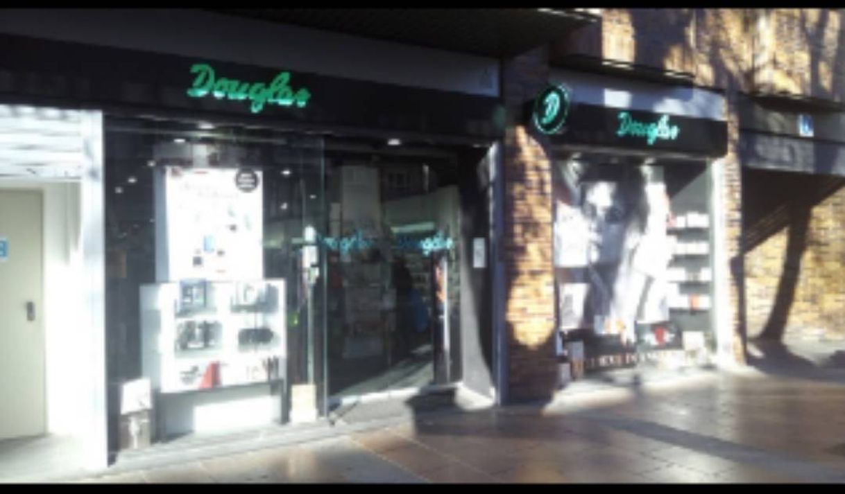 Fashion DOUGLAS Getafe, Calle Madrid