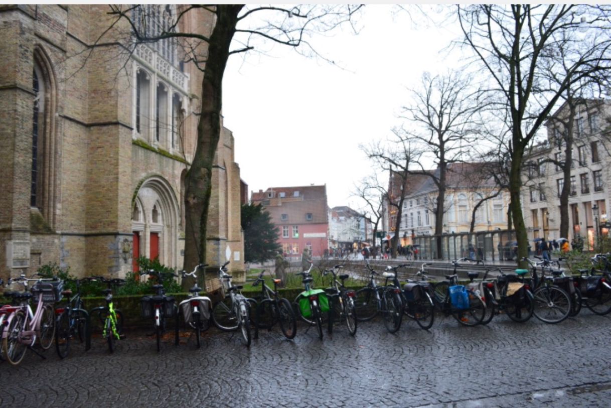 Place Brujas, Belgica