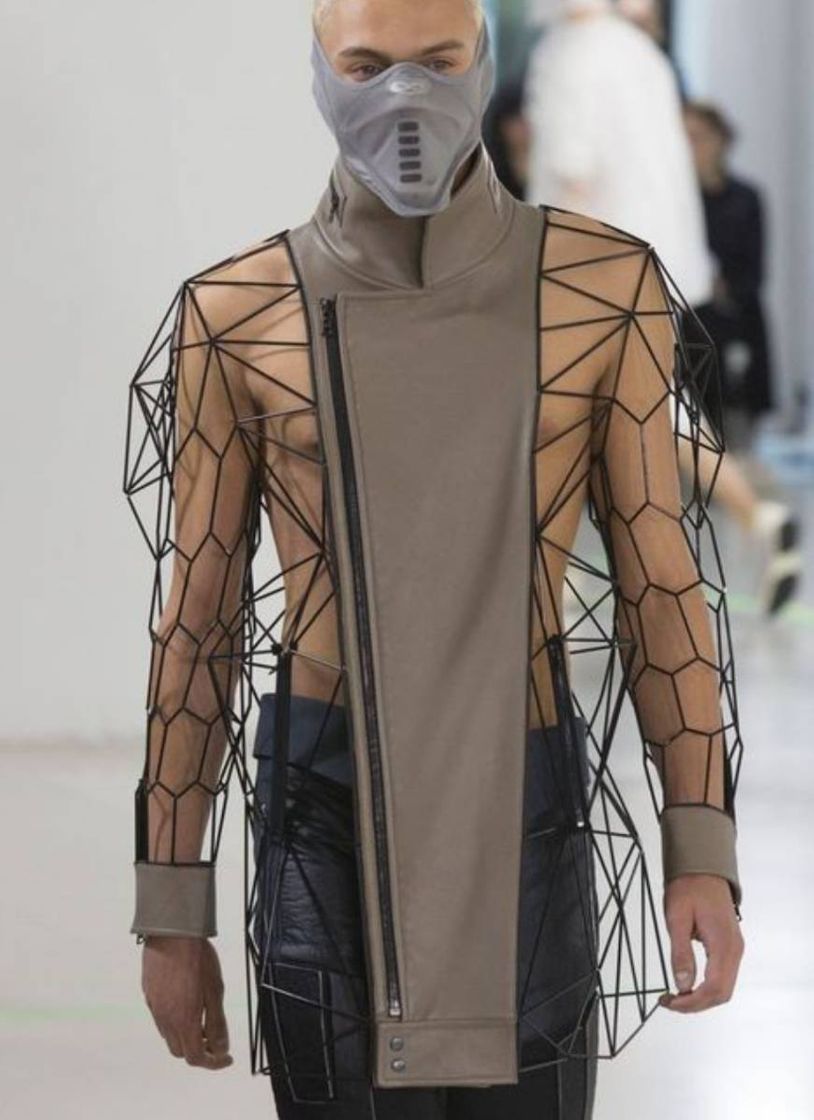 Moda Futuristic Fashion