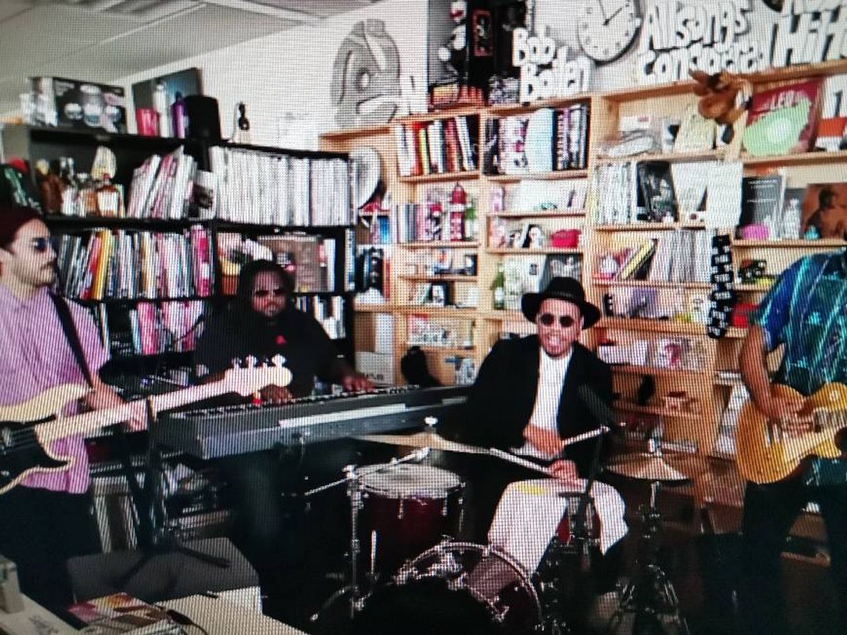 Canciones Anderson .Paak & The Free Nationals: NPR Music Tiny Desk Concert